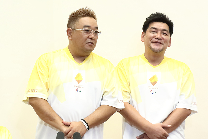 伊達の異変にいち早く気づいた相方の富沢。2人は高校の同級生