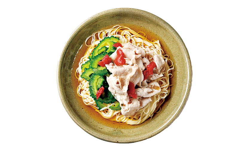 つゆのベース別「ぶっかけそうめん」10レシピ。写真は、豚しゃぶとゴーヤーの梅風味