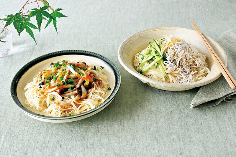 しらすときゅうりのさっぱり麺（写真右）、ちくわときのこのごまぽん酢（写真左）