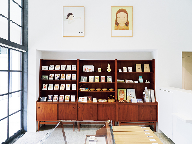 オリジナルグッズを販売するショップも併設（Photo／Mie Morimoto）