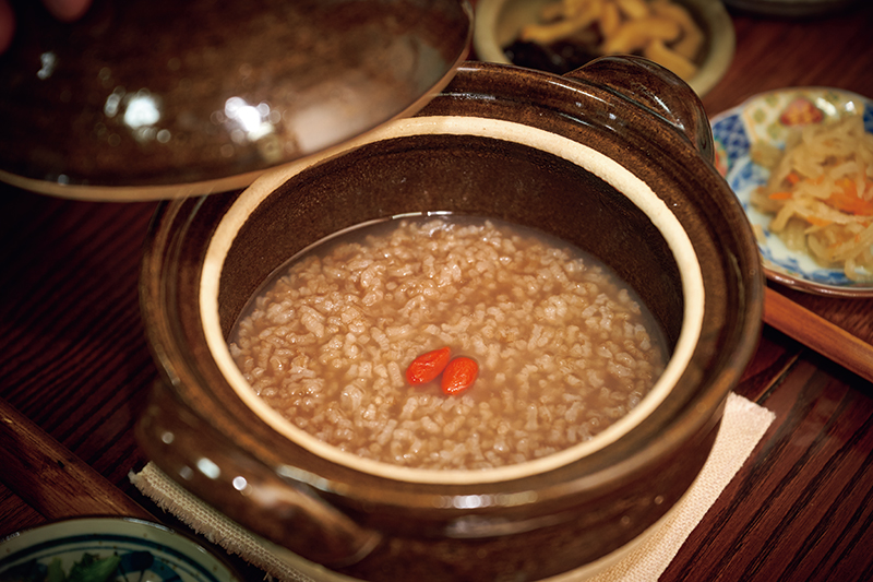 香ばしい香りが食欲をそそり、疲れた体を内側から癒す