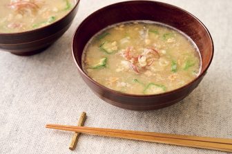 《夏バテ解消に薬膳みそ汁！》旬の野菜を使った8レシピ。胃腸にやさしい一杯を