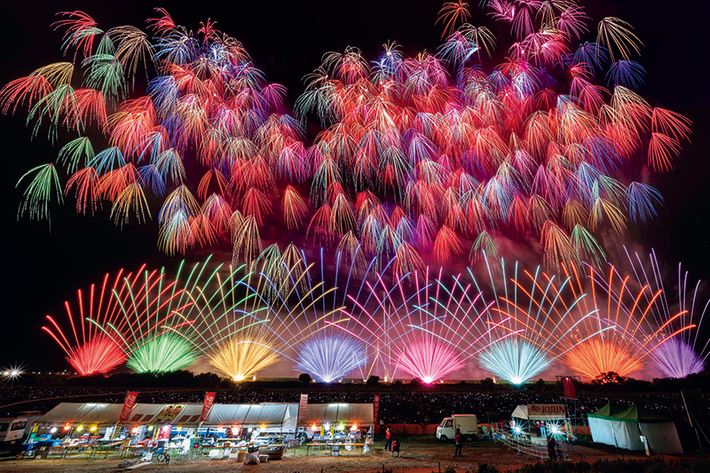 第33回赤川花火大会（山形県）　提供／@bambi_fireworks&nbsp;