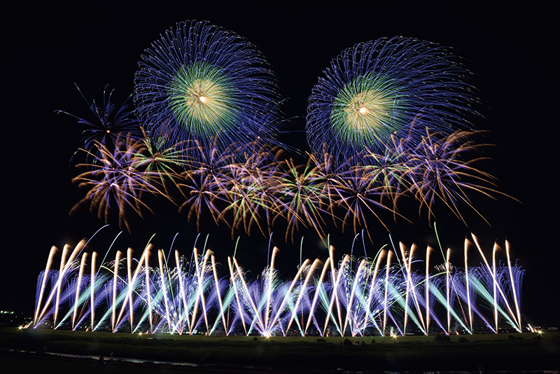 市川三郷ふるさと夏まつり 神明の花火（山梨県）　提供／@orangealice100