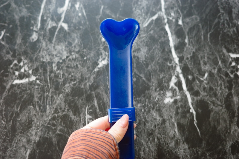 スライダー付きだから、絞り出すのが簡単で食べさせやすい！