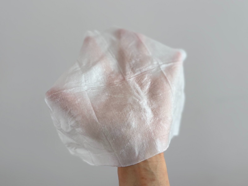 透け感はあるが、しっかりとしていて簡単には破れない