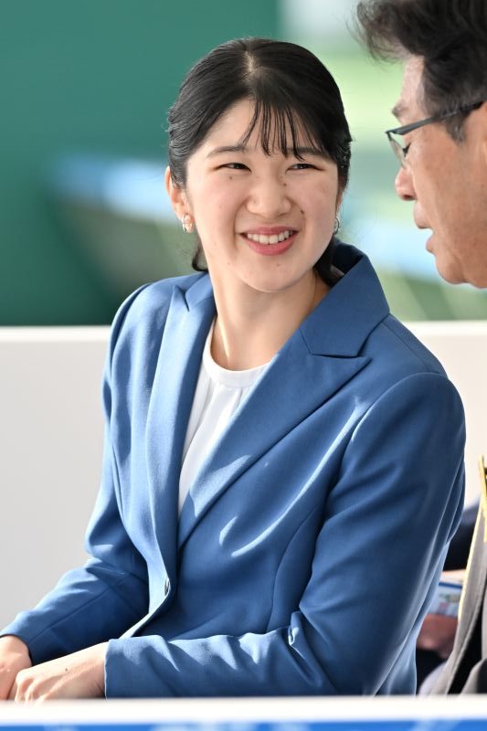 笑顔が眩しい愛子さま。（2026年10月、写真／JMPA）