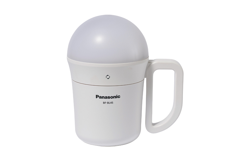 多機能でかランタン／Panasonic 6800円