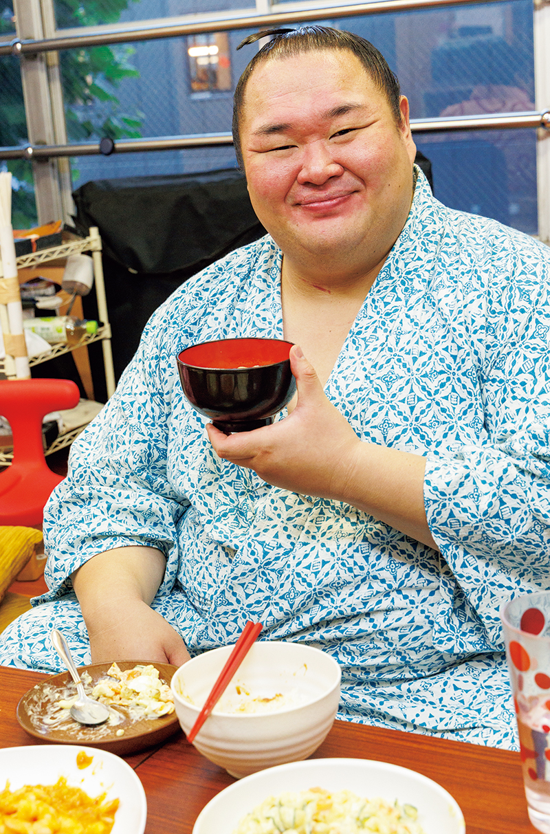 「中村部屋は1日3食。糖尿・痛風の力士はいません」（友風）