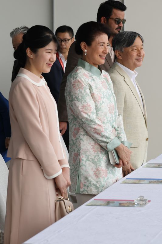 愛子さまと淡いピンクで色味リンクされて。（2026年10月、代表撮影）