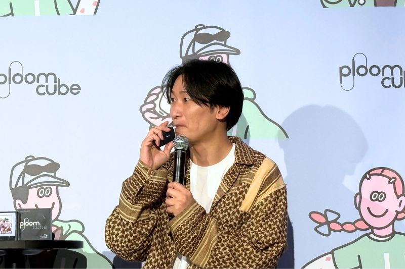 恋愛トークでは山添が鈴木から容赦なくツッコまれる場面も