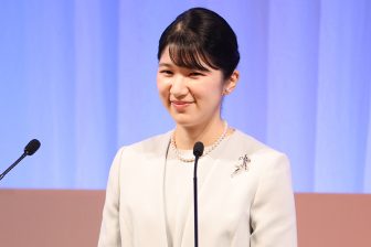 愛子さま、新しい公務の領域として「半導体」に挑戦か　雅子様が外交官時代に深く携わった分野、シンガポール訪問の視察先として急浮上