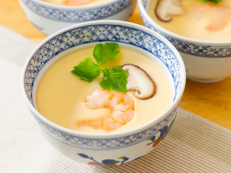 出汁のうま味が味わえる「茶碗蒸し」（写真／PIXTA）