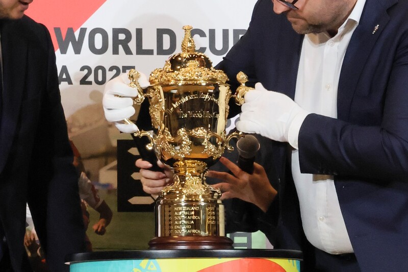 優勝者らしか素手で触れることが許されない「ウェブ・エリス・カップ」