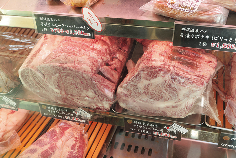 那須の和牛にこだわって販売している（撮影／玉井幹郎）