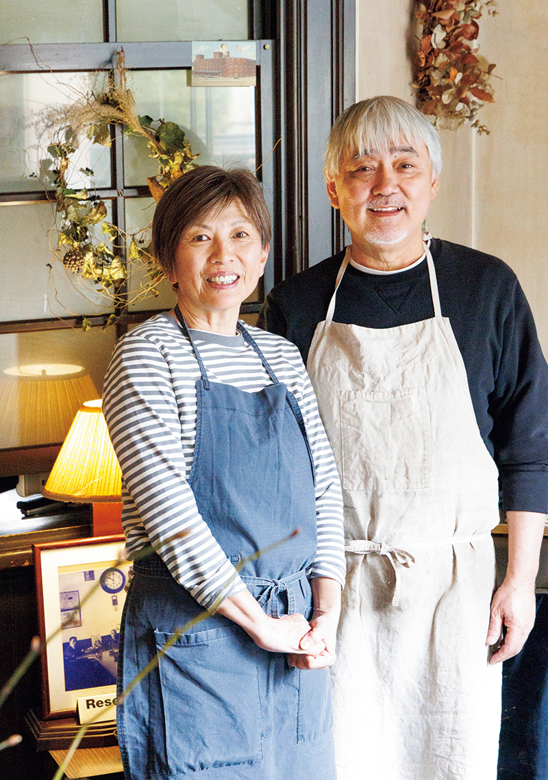シェフの佐藤正美さんと妻の妙子さん（撮影／玉井幹郎）