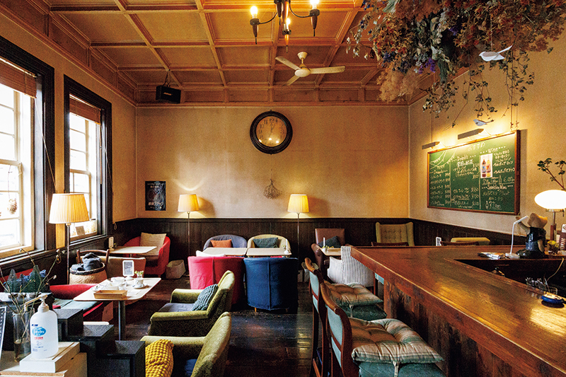 落ち着いた雰囲気の店内（撮影／玉井幹郎）