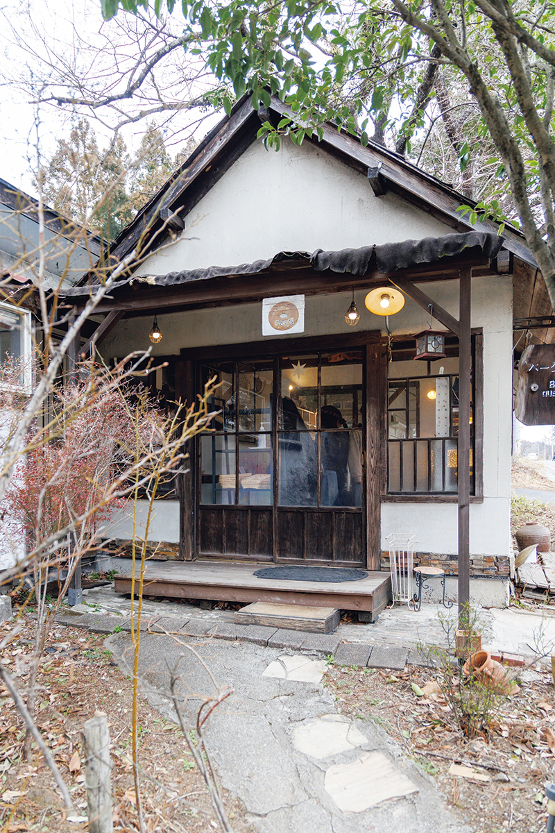 栃木産の小麦粉『ゆめかおり』を100%使用して、旨みのあるもっちりした食感に。取材日は平日ながら11時には即完売！　約500個が飛ぶように売れた（撮影／玉井幹郎）