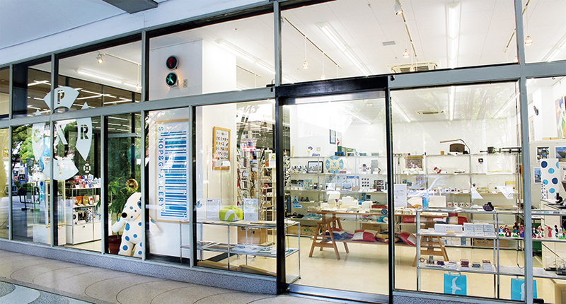 横浜の情報やグッズを発信するショップ＆ギャラリー「エクスポート」（撮影／菅井淳子）