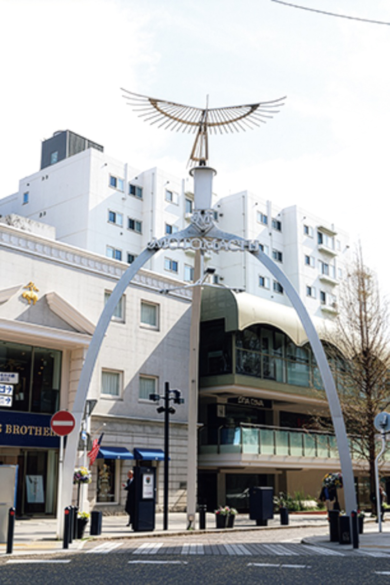 アーチが目印の「横浜元町ショッピングストリート」（撮影／菅井淳子）