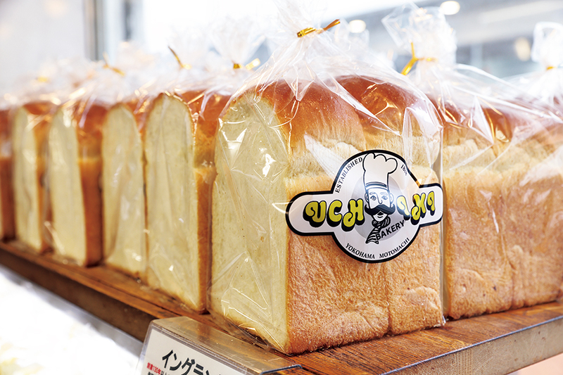 看板商品の『イングランド』だけは当時のレシピを継承。自家製ホップ種で長時間発酵させ、きめ細かい生地に。トーストすると外はサクサク、中はもっちり！（撮影／菅井淳子）