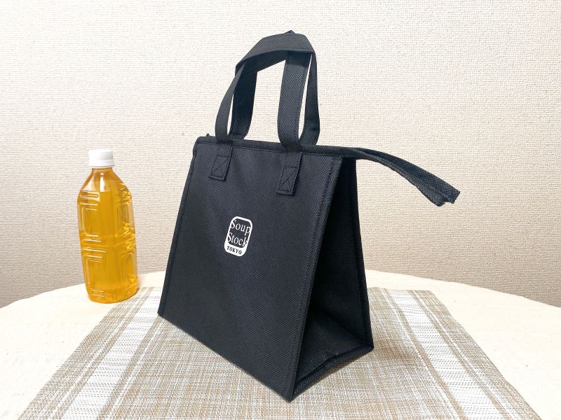 縦23×横24×マチ14cm。上記2商品と比べるとサイズは小さめ