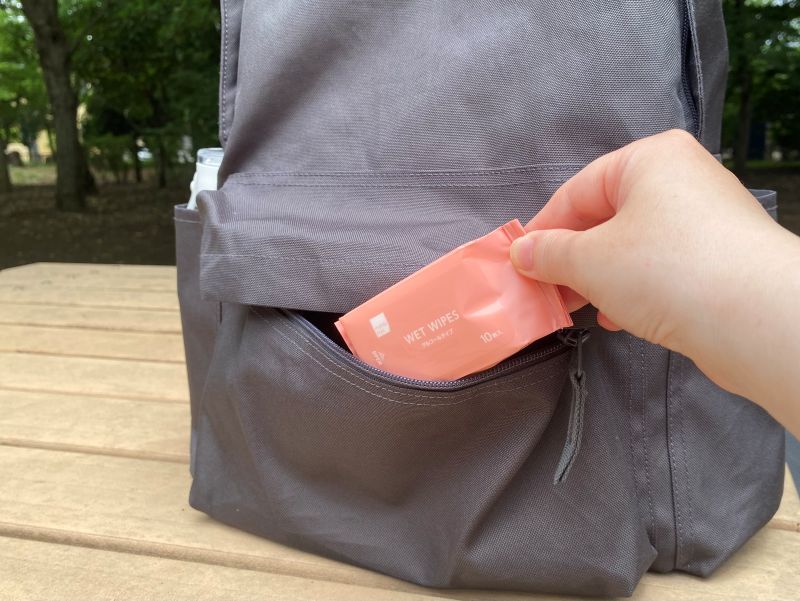 ポケットにもすっぽり入るコンパクトさ。かさばりにくく、お出かけ用にもぴったりです