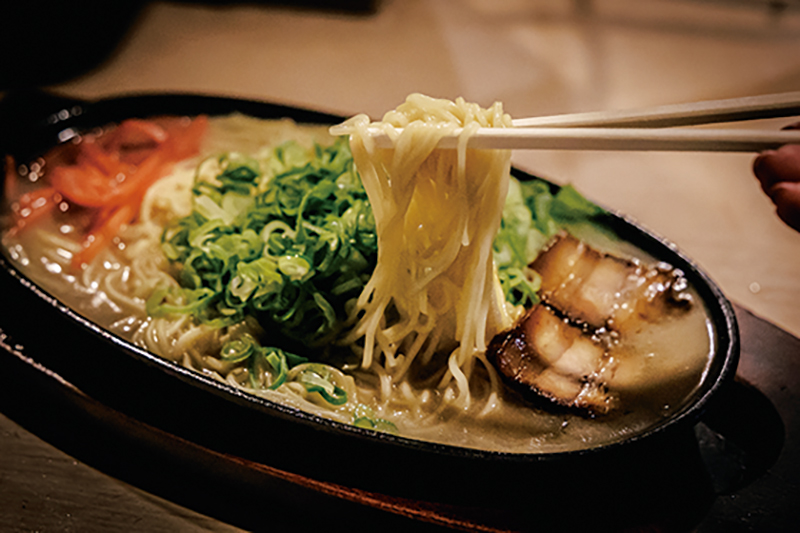 焼きラーメン1000円も人気！
