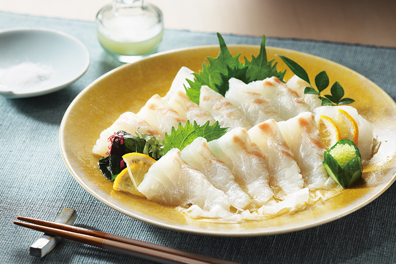 愛南ゴールド真鯛 約500g（お刺身用 柵 約400g、鯛カマ約100g、塩オリーブオイルソース4個）