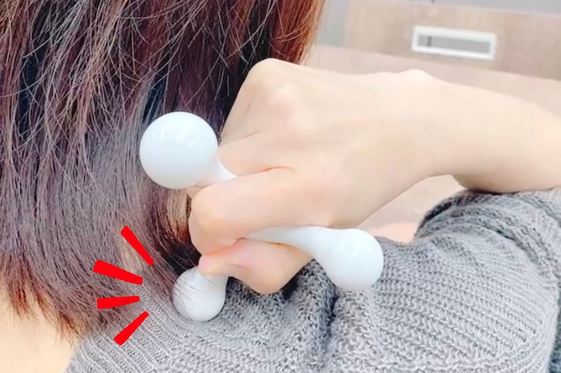 小さな突起がツボにグイッ！　気持ちいい