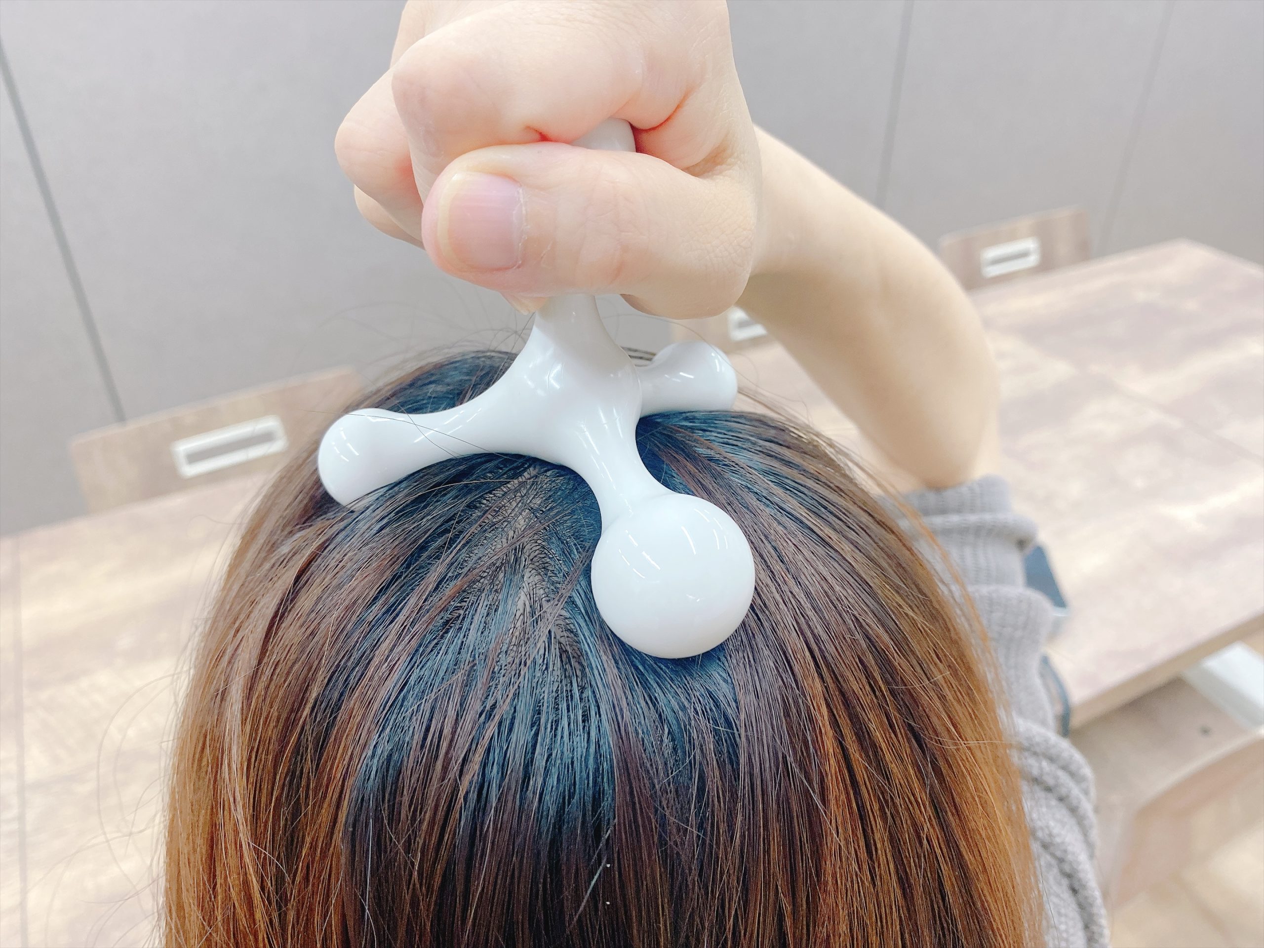 頭もグイッ！　自分でほぐすのに便利