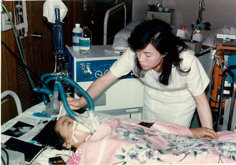 脳出血で倒れた民子さんを、ひろ子さんは懸命に看病した