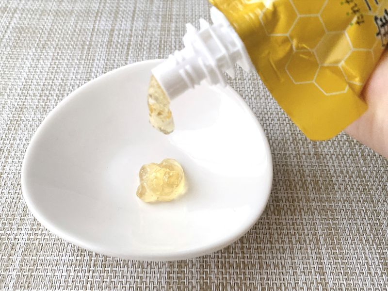 スプーンいらずで、ヨーグルトにもサッと使える